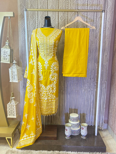 Elegant Muslin Suit